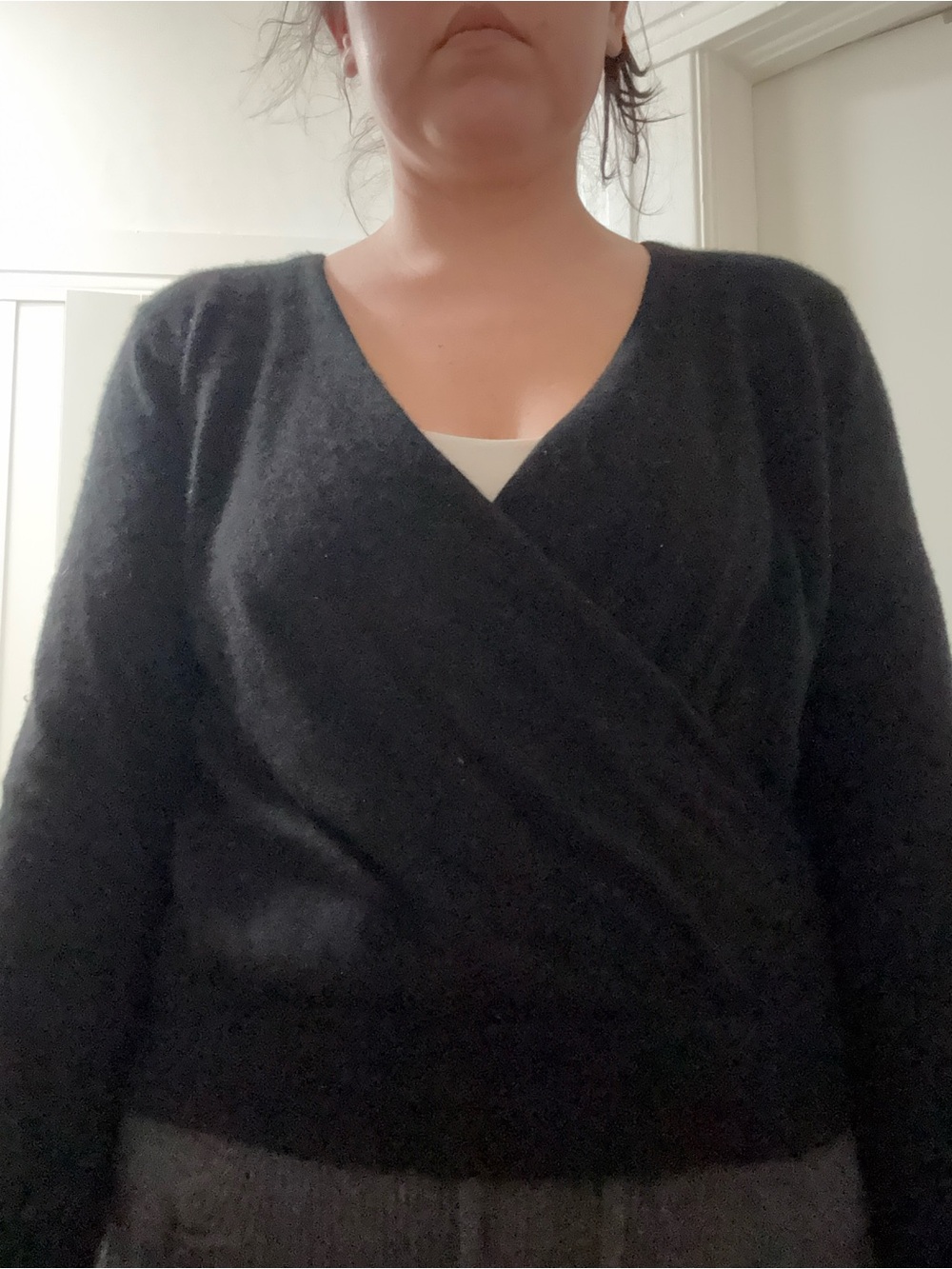 Everlane Cashmere Wrap around Black Sweater